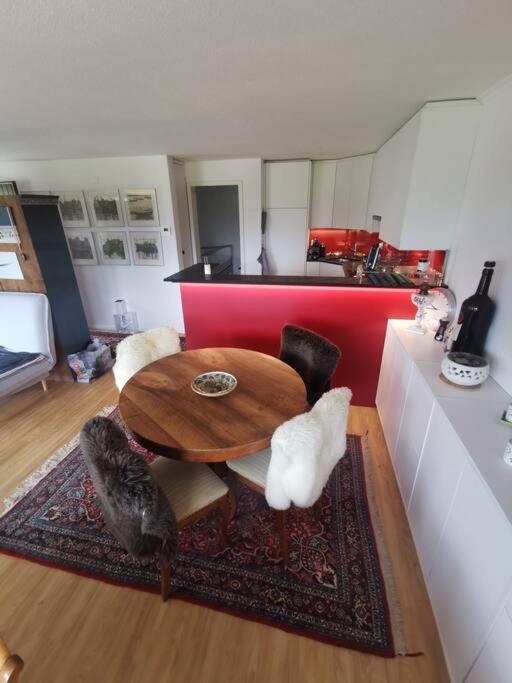 Neb-Thun Einigen, Wohnung Am See Spiez Exterior foto