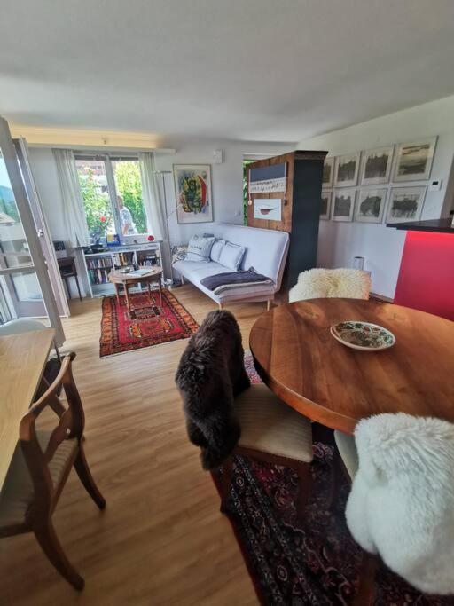 Neb-Thun Einigen, Wohnung Am See Spiez Exterior foto